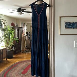 Fabulous navy jersey stretch comfy maxi dress.